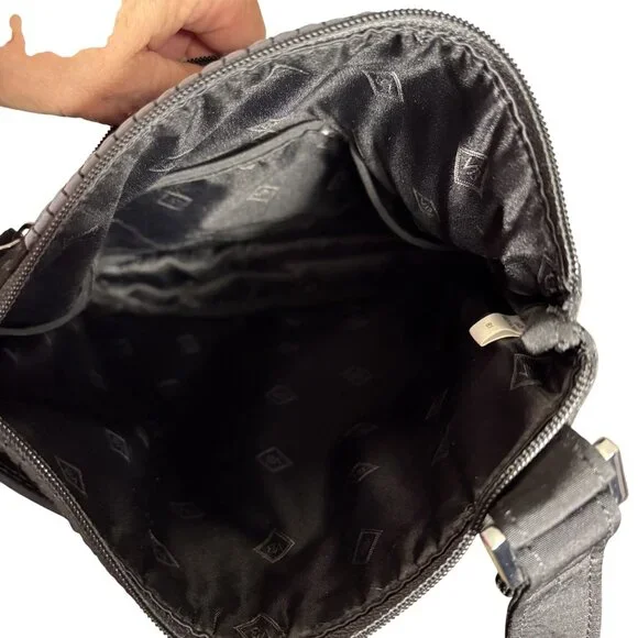 Vera Bradley Crossbody Bag With Adjustable Strap & Zipper Closure - Picture 6 of 11